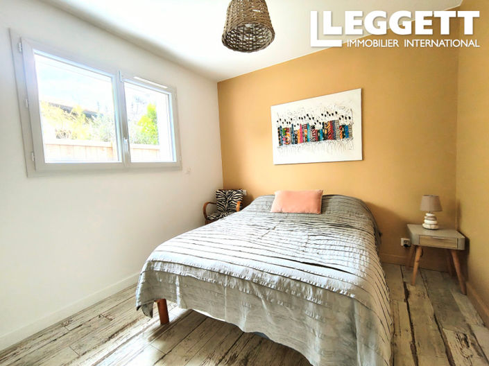 Image No.5-4 Bed House for sale