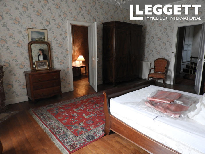 Image No.10-4 Bed House for sale