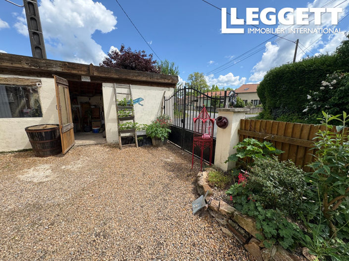 Image No.10-3 Bed House for sale