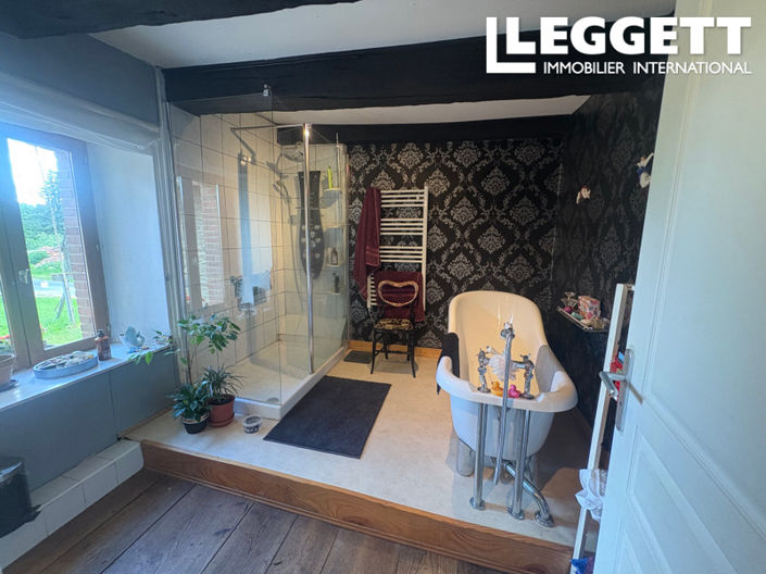 Image No.6-3 Bed House for sale