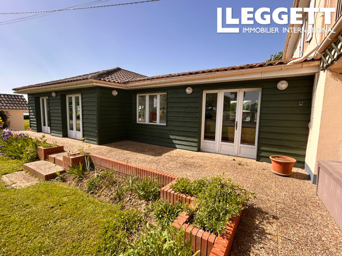 Image No.8-6 Bed House for sale