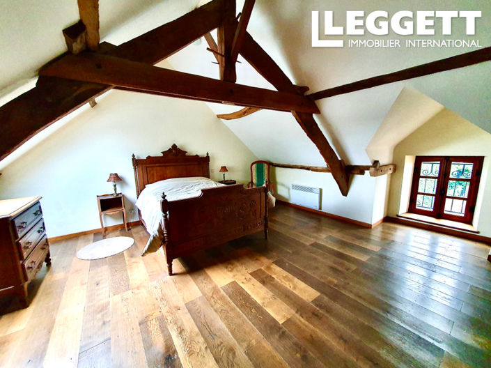 Image No.4-12 Bed House for sale