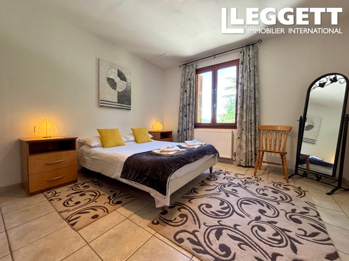 Image No.6-14 Bed House for sale