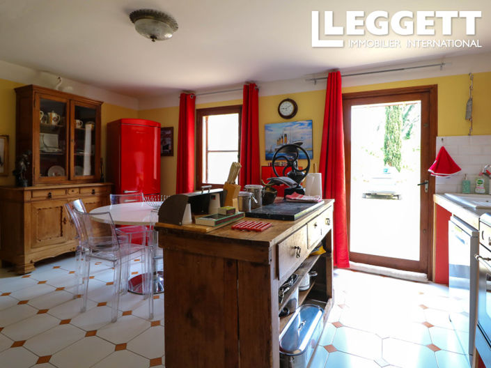 Image No.5-9 Bed House for sale