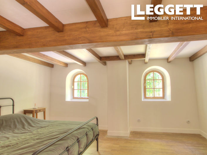 Image No.6-3 Bed House for sale