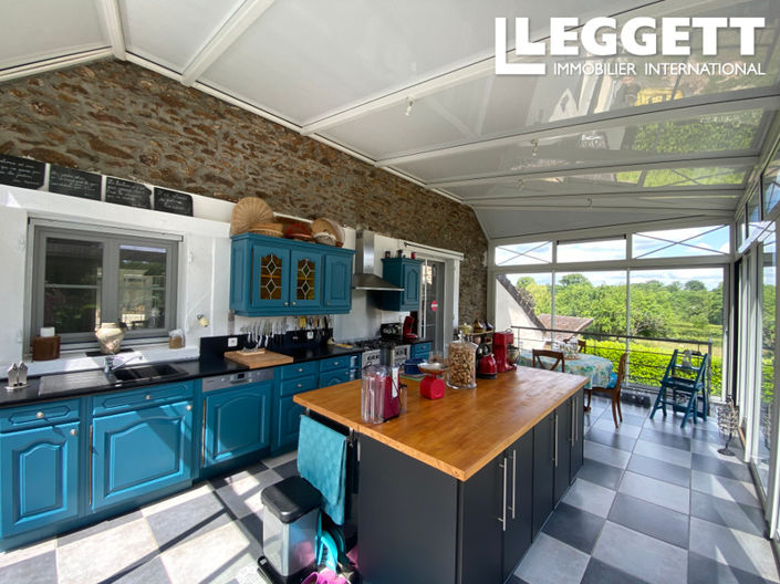 Image No.3-5 Bed House for sale