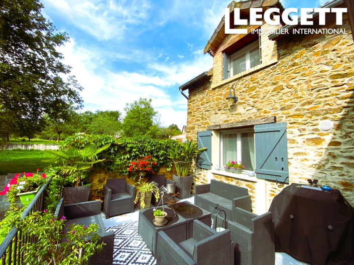 Image No.8-5 Bed House for sale