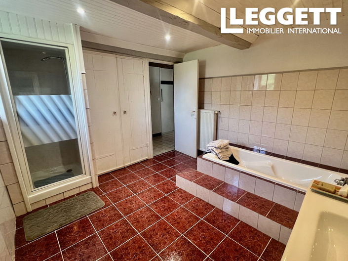 Image No.10-4 Bed House for sale