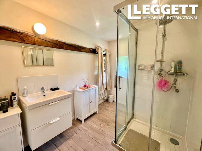 Image No.10-4 Bed House for sale