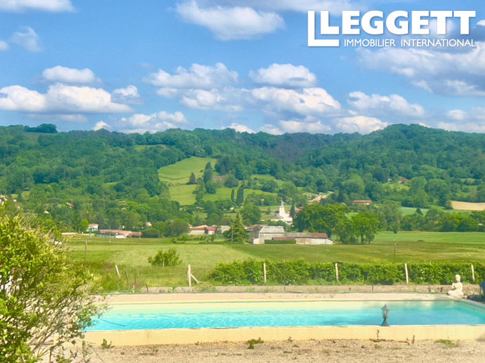 Image No.2-4 Bed House for sale