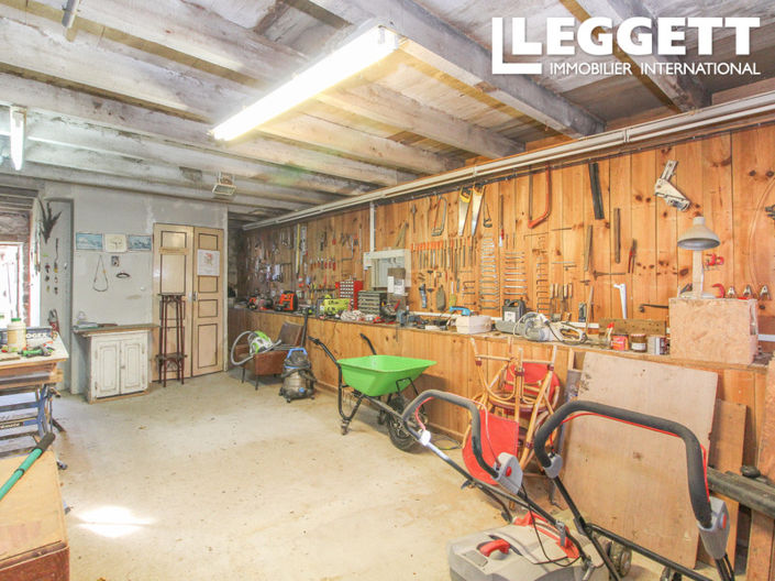 Image No.9-5 Bed House for sale