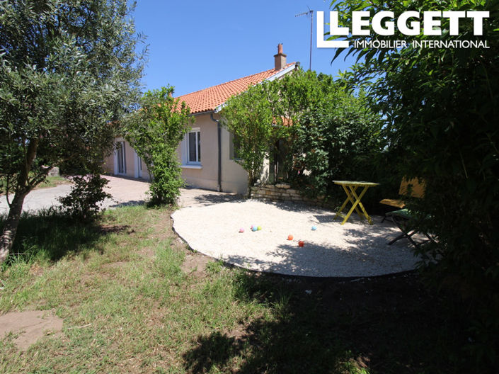 Image No.8-3 Bed House for sale