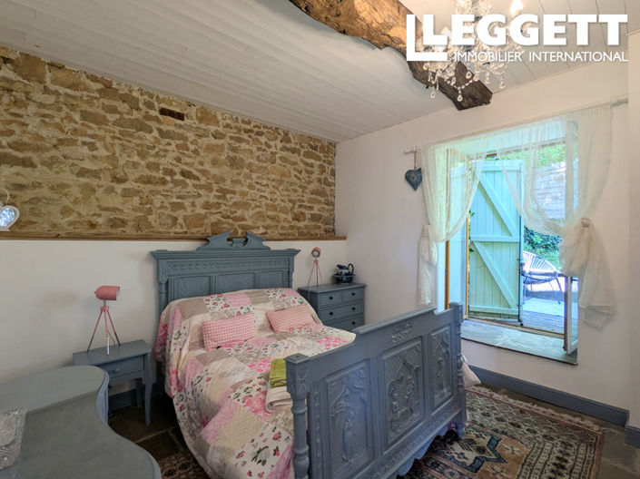 Image No.9-4 Bed House for sale