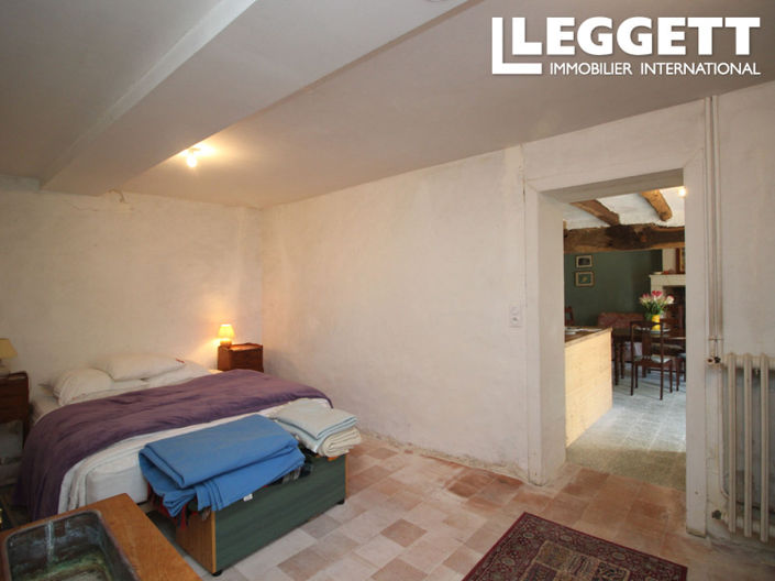 Image No.8-3 Bed House for sale