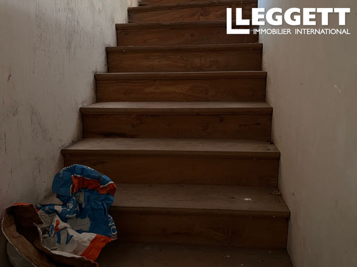 Image No.5-2 Bed House for sale