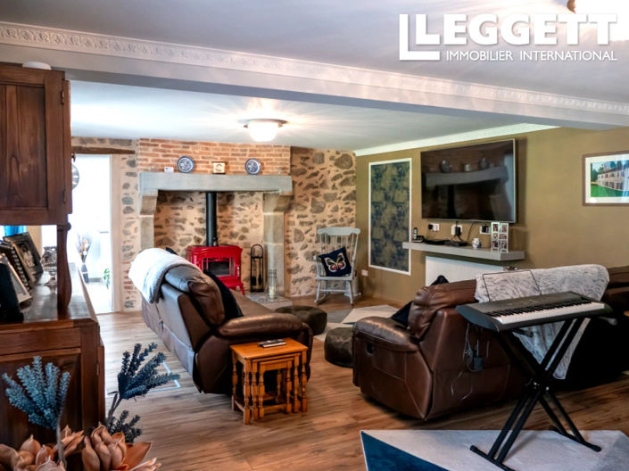 Image No.4-7 Bed House for sale