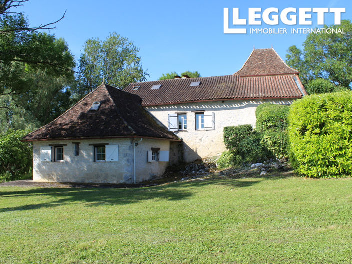 Image No.8-8 Bed House for sale