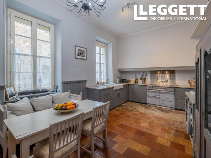 Image No.5-Maison de 8 chambres à vendre à Pépieux