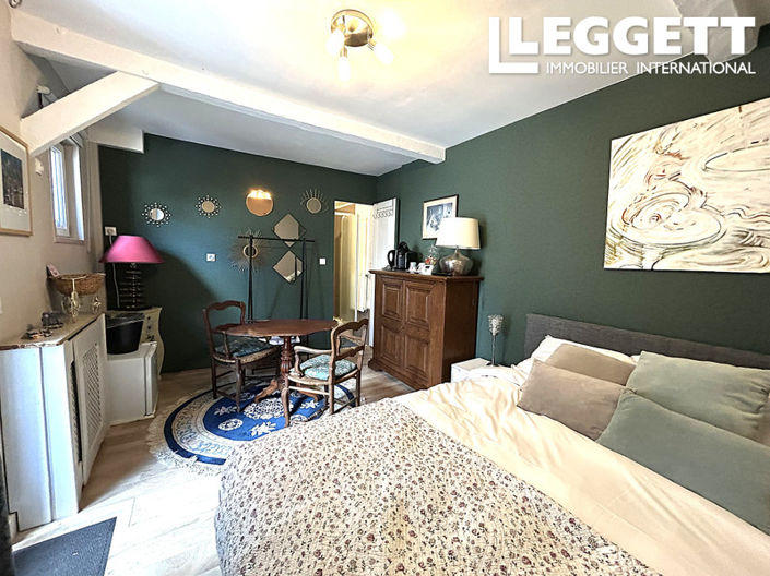 Image No.6-5 Bed House for sale