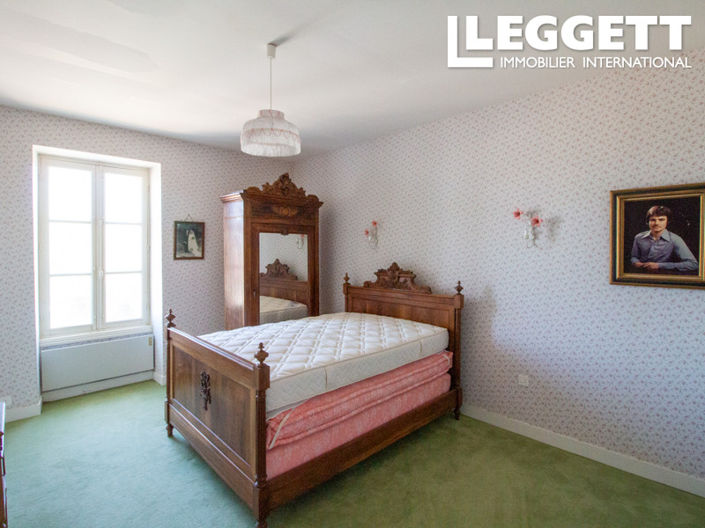 Image No.7-4 Bed House for sale