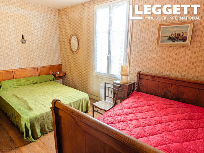 Image No.6-4 Bed House for sale