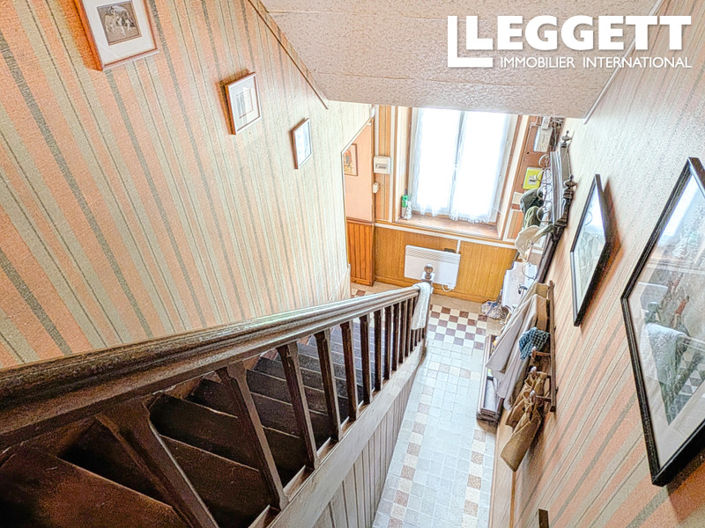 Image No.8-4 Bed House for sale