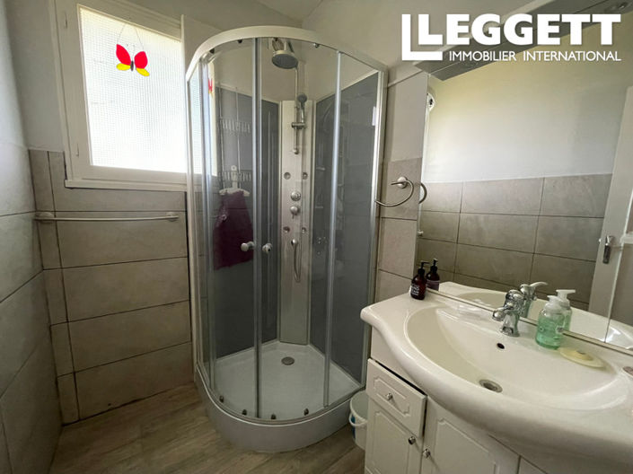 Image No.10-3 Bed House for sale