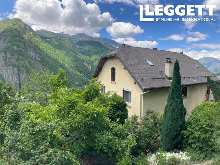 Image No.1-7 Bed House for sale