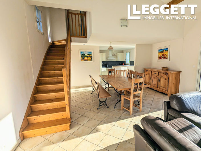 Image No.6-4 Bed House for sale