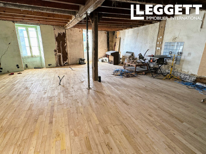 Image No.10-1 Bed House for sale