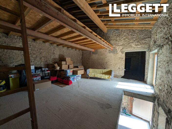 Image No.9-2 Bed House for sale