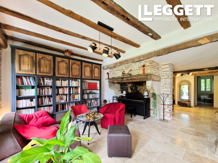 Image No.3-6 Bed House for sale