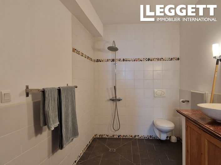 Image No.6-3 Bed House for sale