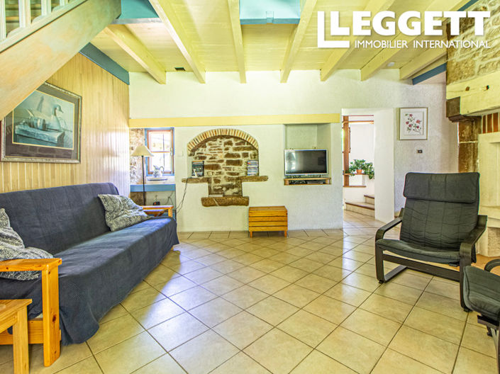 Image No.5-2 Bed House for sale