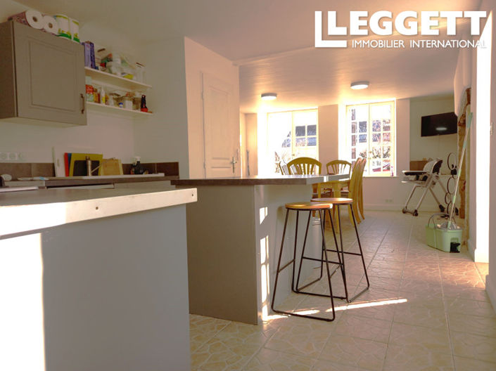 Image No.6-5 Bed House for sale