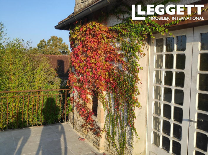 Image No.7-5 Bed House for sale