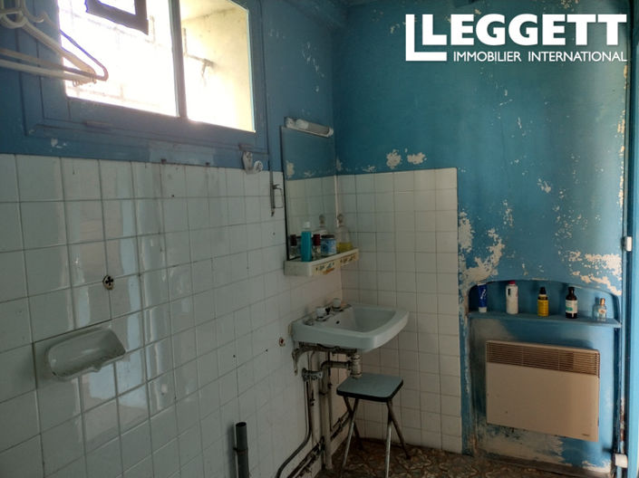 Image No.10-1 Bed House for sale