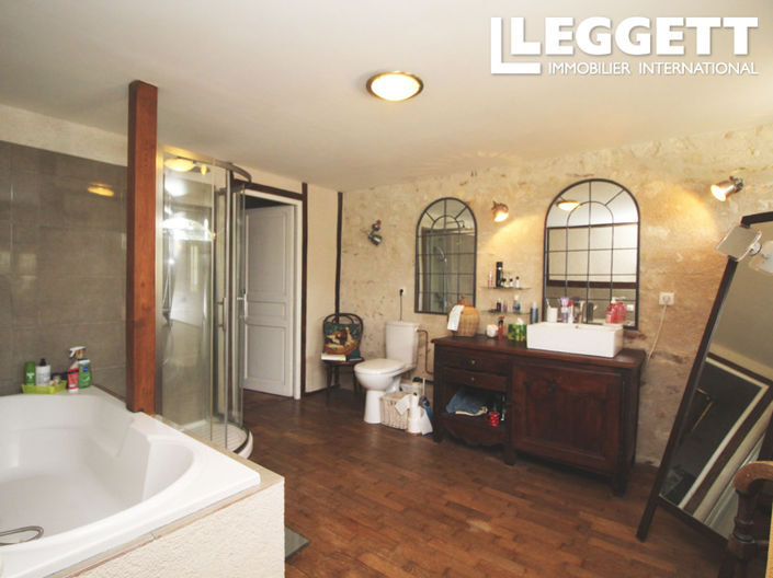 Image No.10-4 Bed House for sale