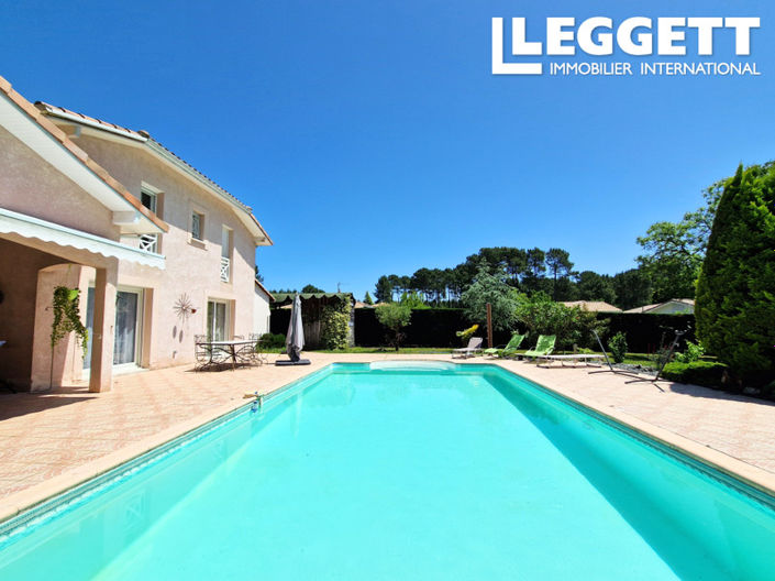 Image No.1-6 Bed House for sale