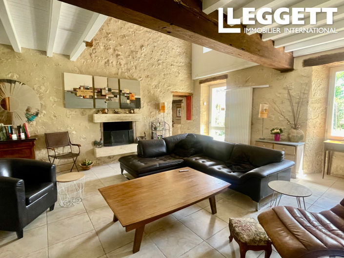 Image No.8-9 Bed House for sale