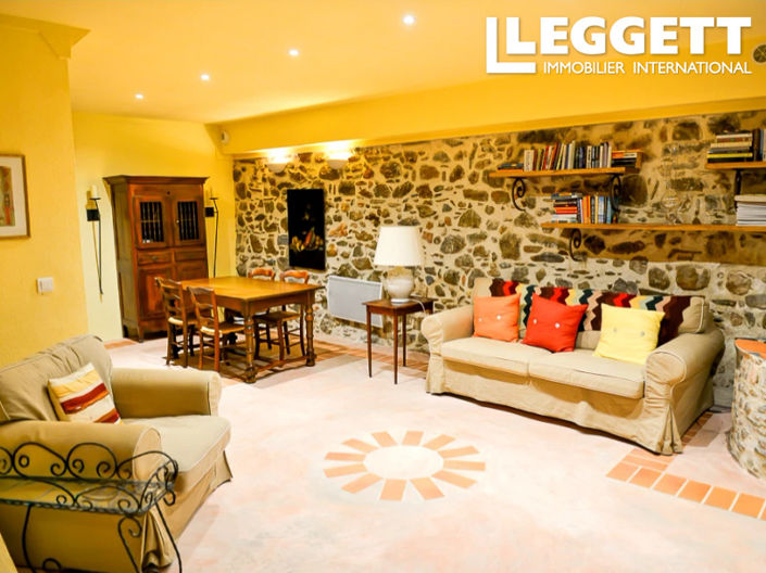 Image No.8-4 Bed House for sale