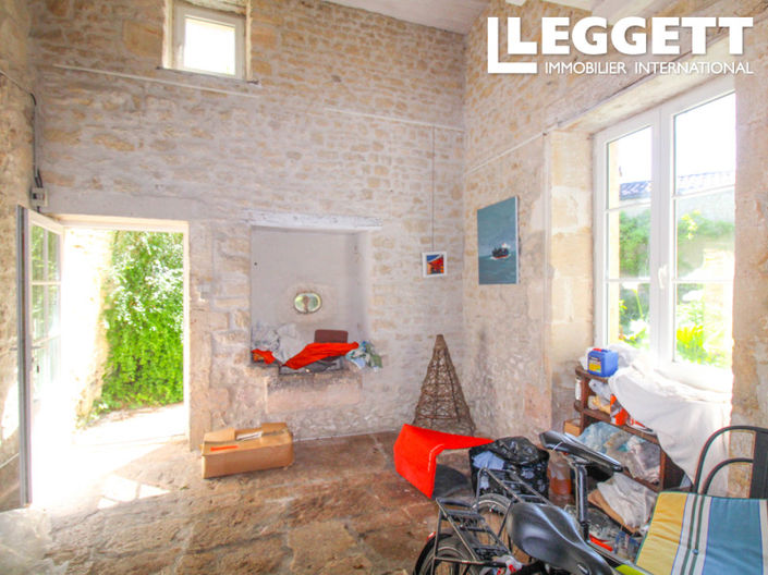 Image No.10-5 Bed House for sale