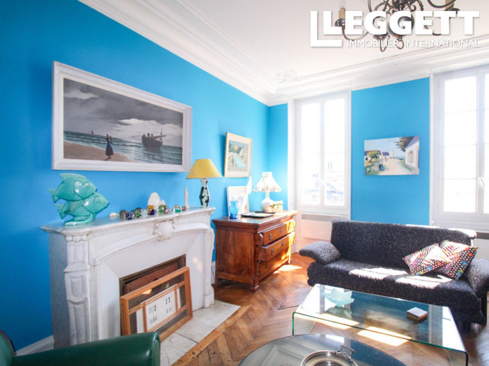 Image No.2-5 Bed House for sale