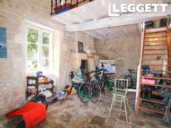 Image No.9-5 Bed House for sale