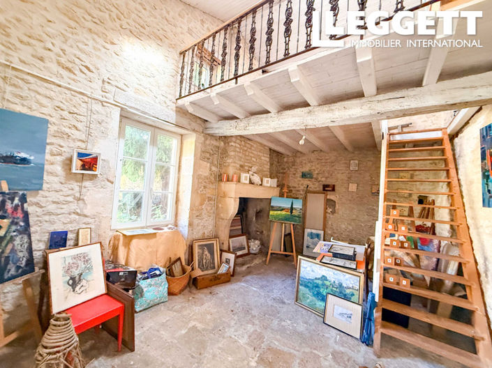 Image No.9-5 Bed House for sale