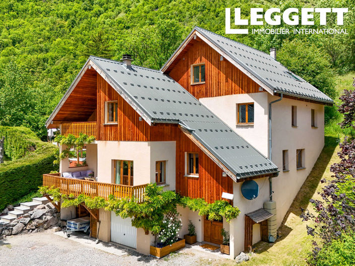 Image No.1-7 Bed House for sale