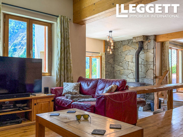 Image No.2-7 Bed House for sale