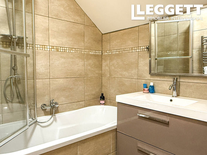 Image No.5-7 Bed House for sale