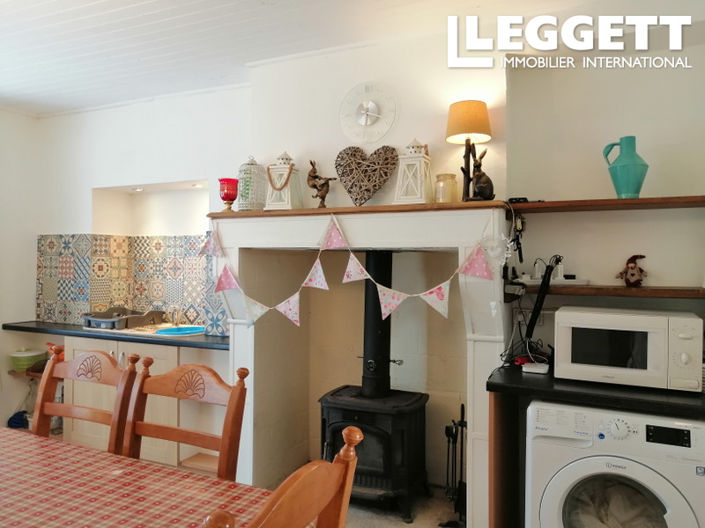 Image No.5-2 Bed House for sale