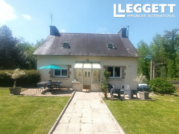 1 - Belle-Isle-en-Terre, House